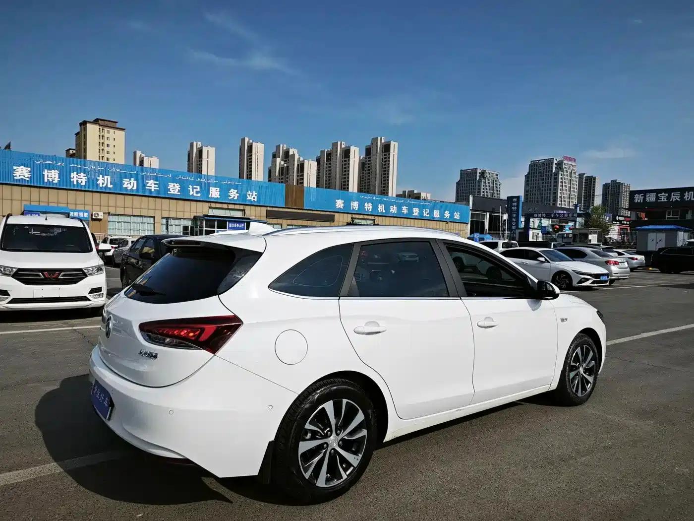 Buick Verano 2019 18T Automatic Connected Flagship Model (China VI Emission Standard) — миниатюра 6