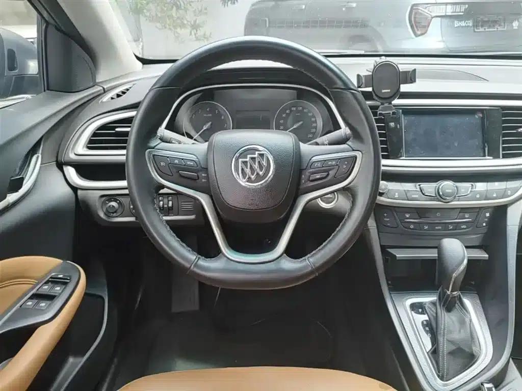 Buick Verano 2018 18T Automatic Flagship — миниатюра 11