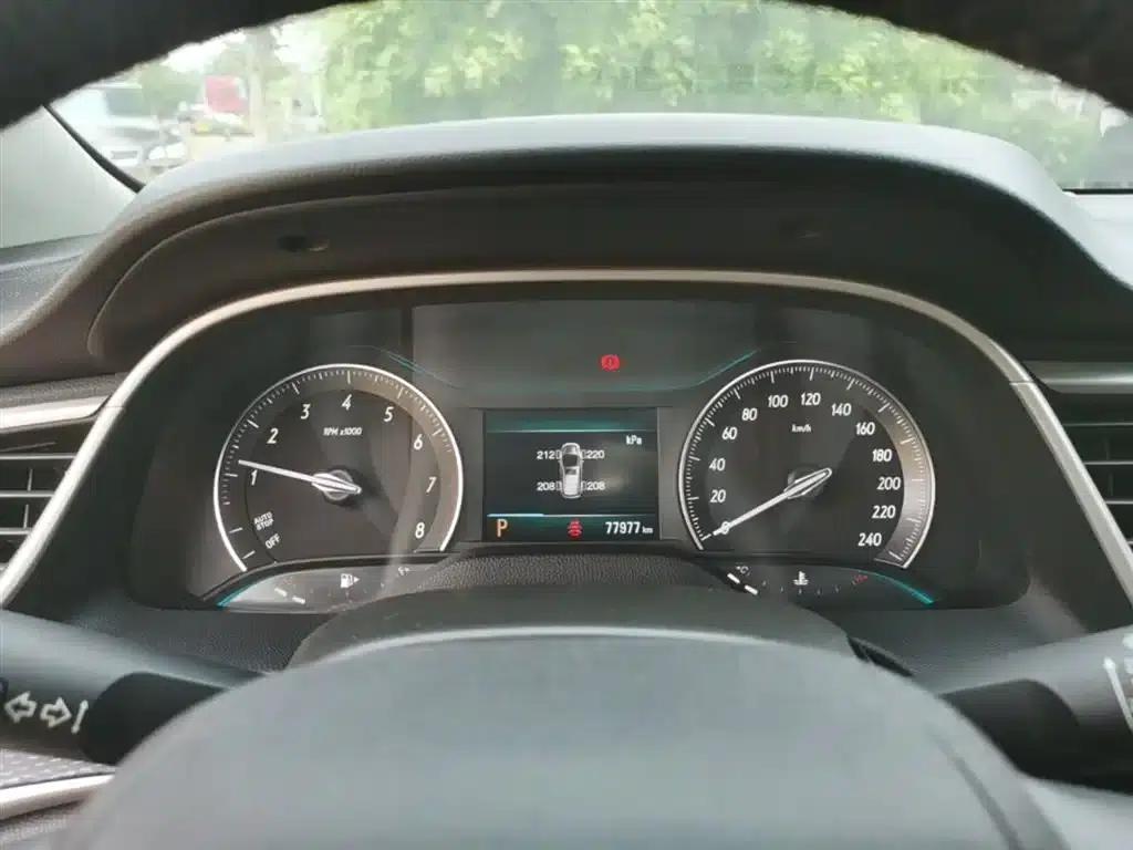 Buick Verano 2019 18T Automatic Connected Elite Model (China VI Emission Standard) — миниатюра 12