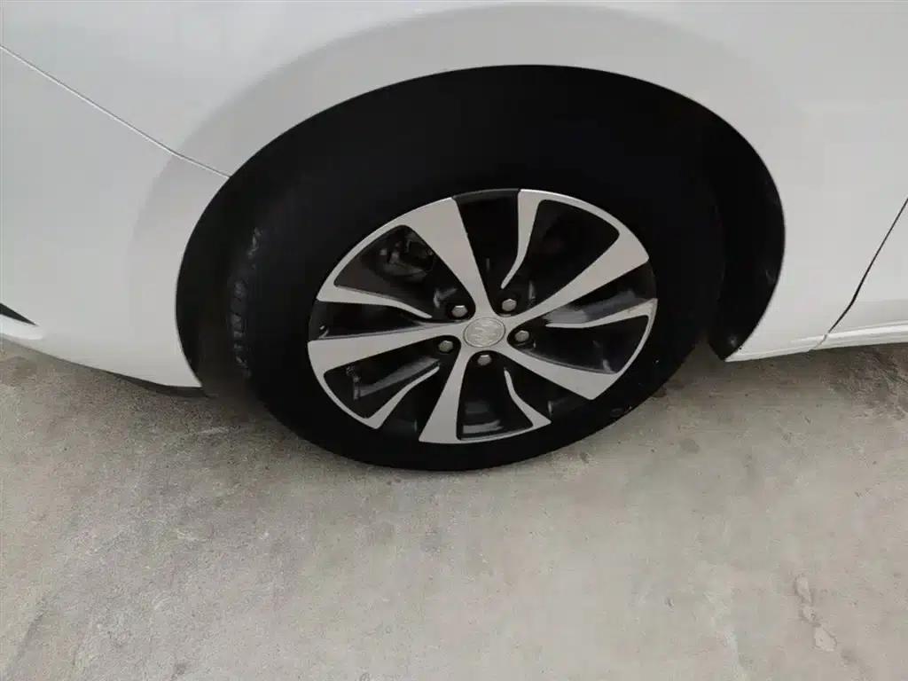 Buick Verano 2019 18T Automatic Connected Elite Model (China VI Emission Standard) — миниатюра 23