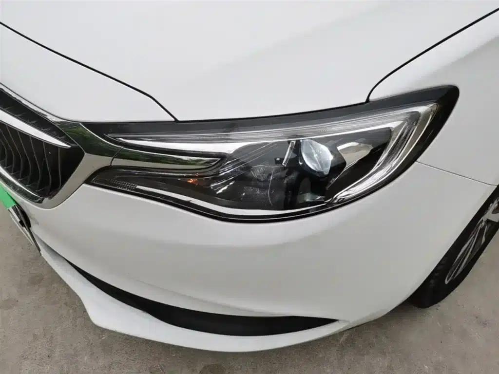 Buick Verano 2019 18T Automatic Connected Elite Model (China VI Emission Standard) — миниатюра 24