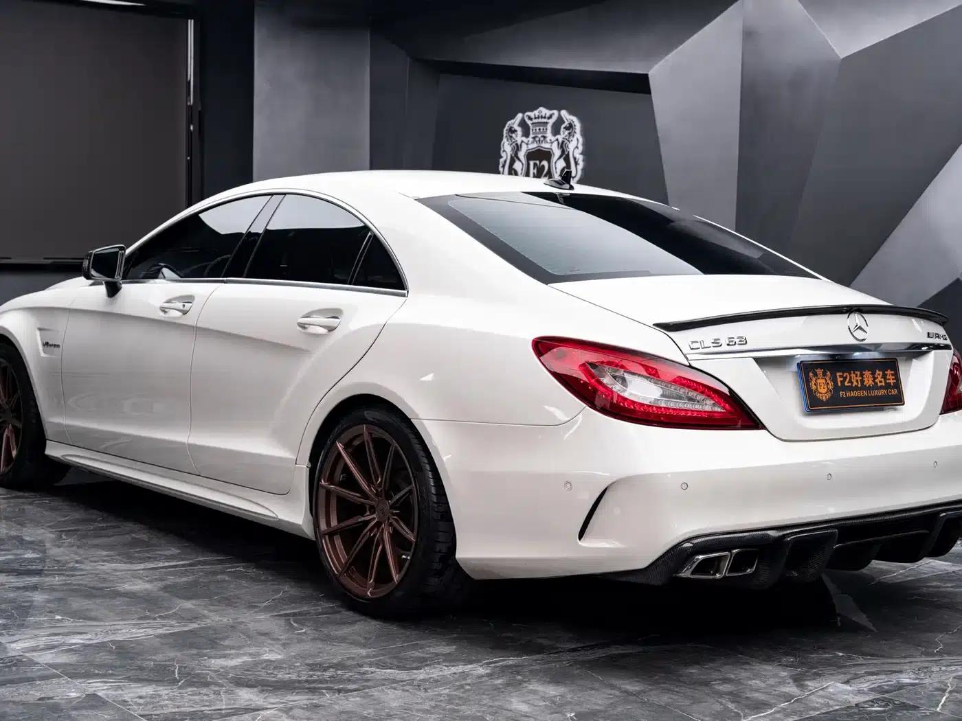 2015 Mercedes-Benz CLS AMG 63 4MATIC — миниатюра 14