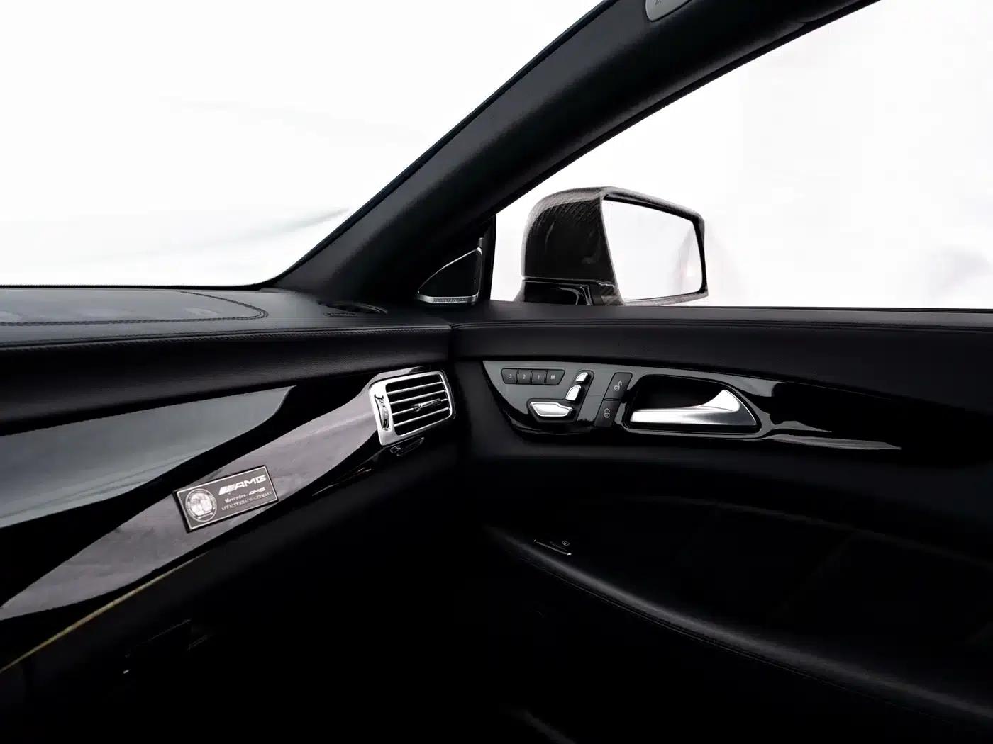 2015 Mercedes-Benz CLS AMG 63 4MATIC — миниатюра 20