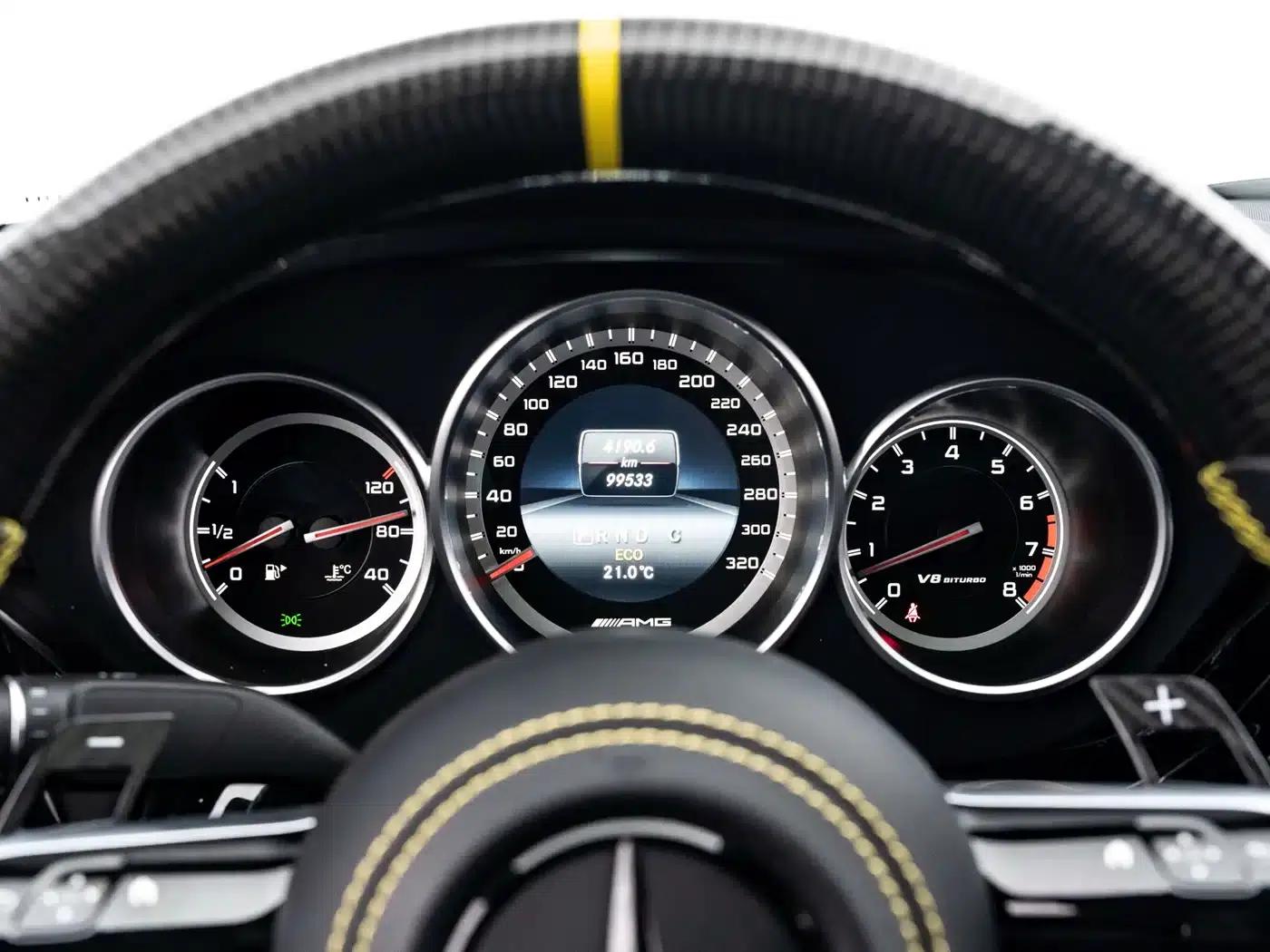 2015 Mercedes-Benz CLS AMG 63 4MATIC — миниатюра 22