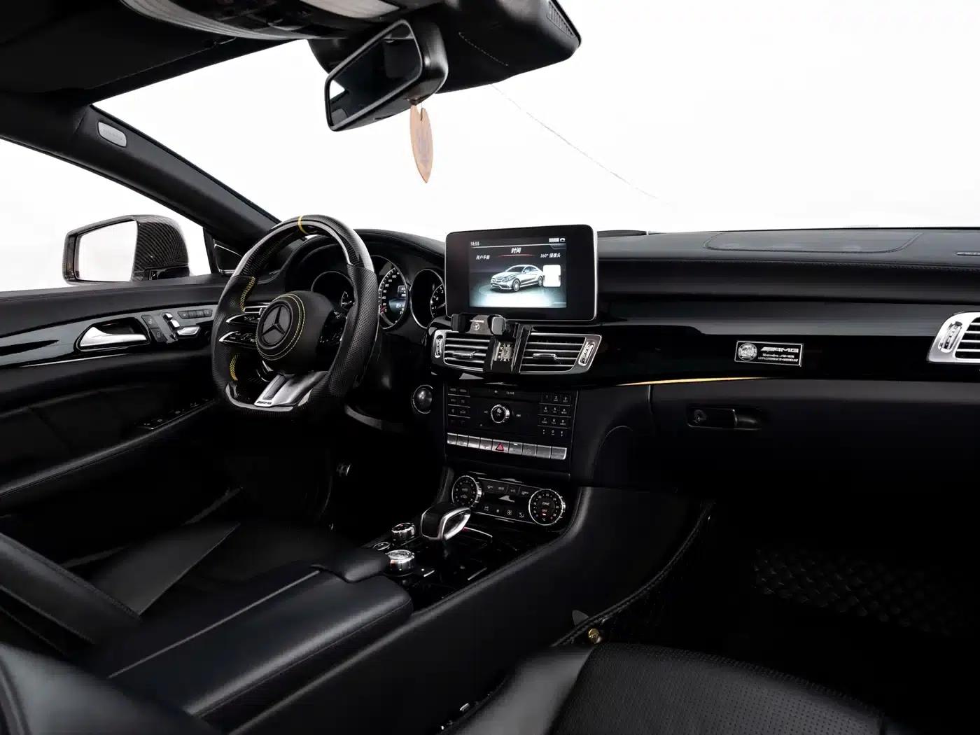 2015 Mercedes-Benz CLS AMG 63 4MATIC — миниатюра 24