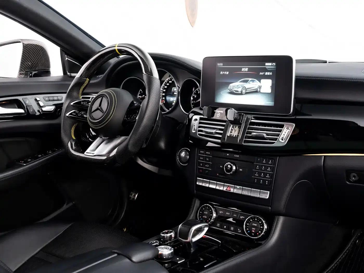 2015 Mercedes-Benz CLS AMG 63 4MATIC — миниатюра 25