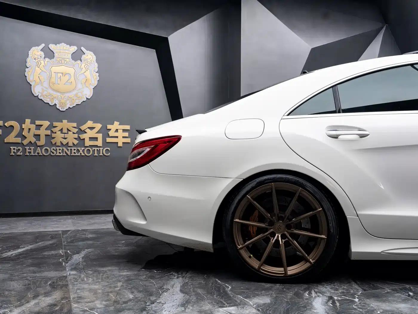 2015 Mercedes-Benz CLS AMG 63 4MATIC — миниатюра 4