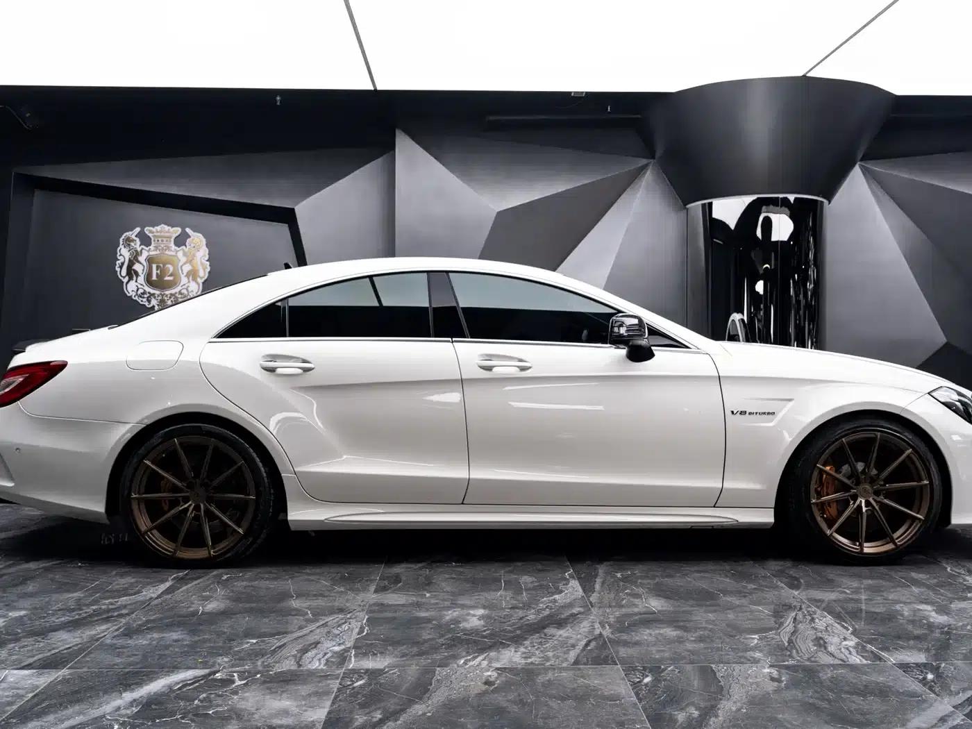 2015 Mercedes-Benz CLS AMG 63 4MATIC — миниатюра 8