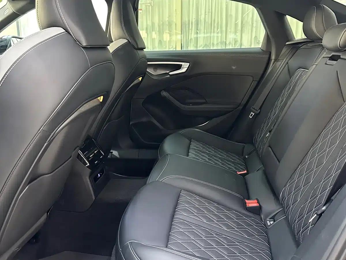 Audi A5L 2026 2.0T Sport quattro — миниатюра 8