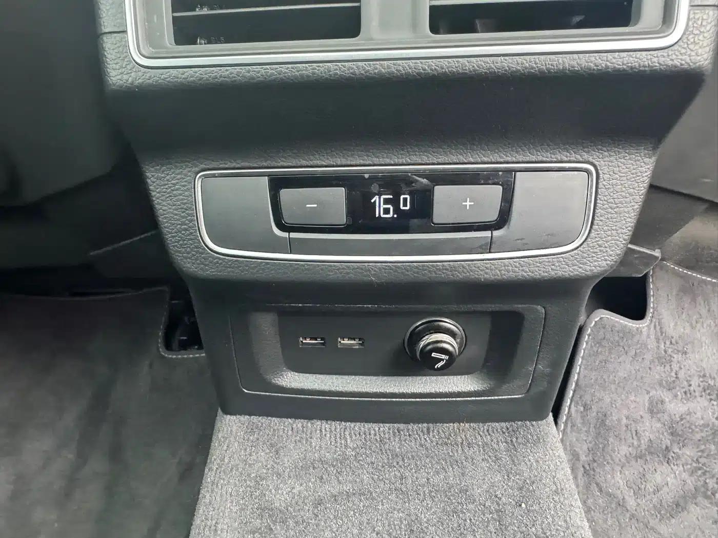 Audi Q5L Sportback 2021 40 TFSI Luxury — миниатюра 14
