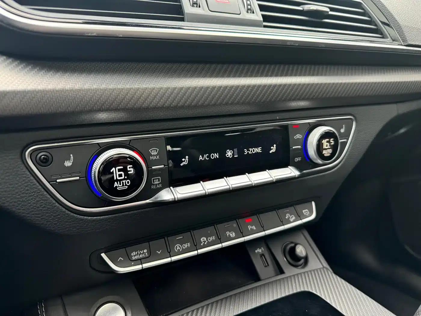 Audi Q5L Sportback 2021 40 TFSI Luxury — миниатюра 8