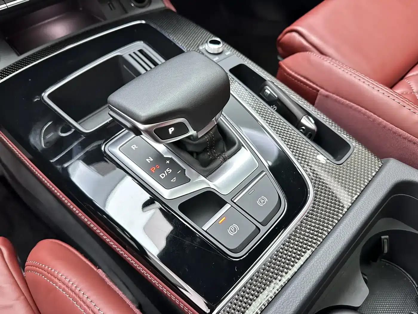 Audi Q5L Sportback 2023 45 TFSI Premium Edition — миниатюра 17
