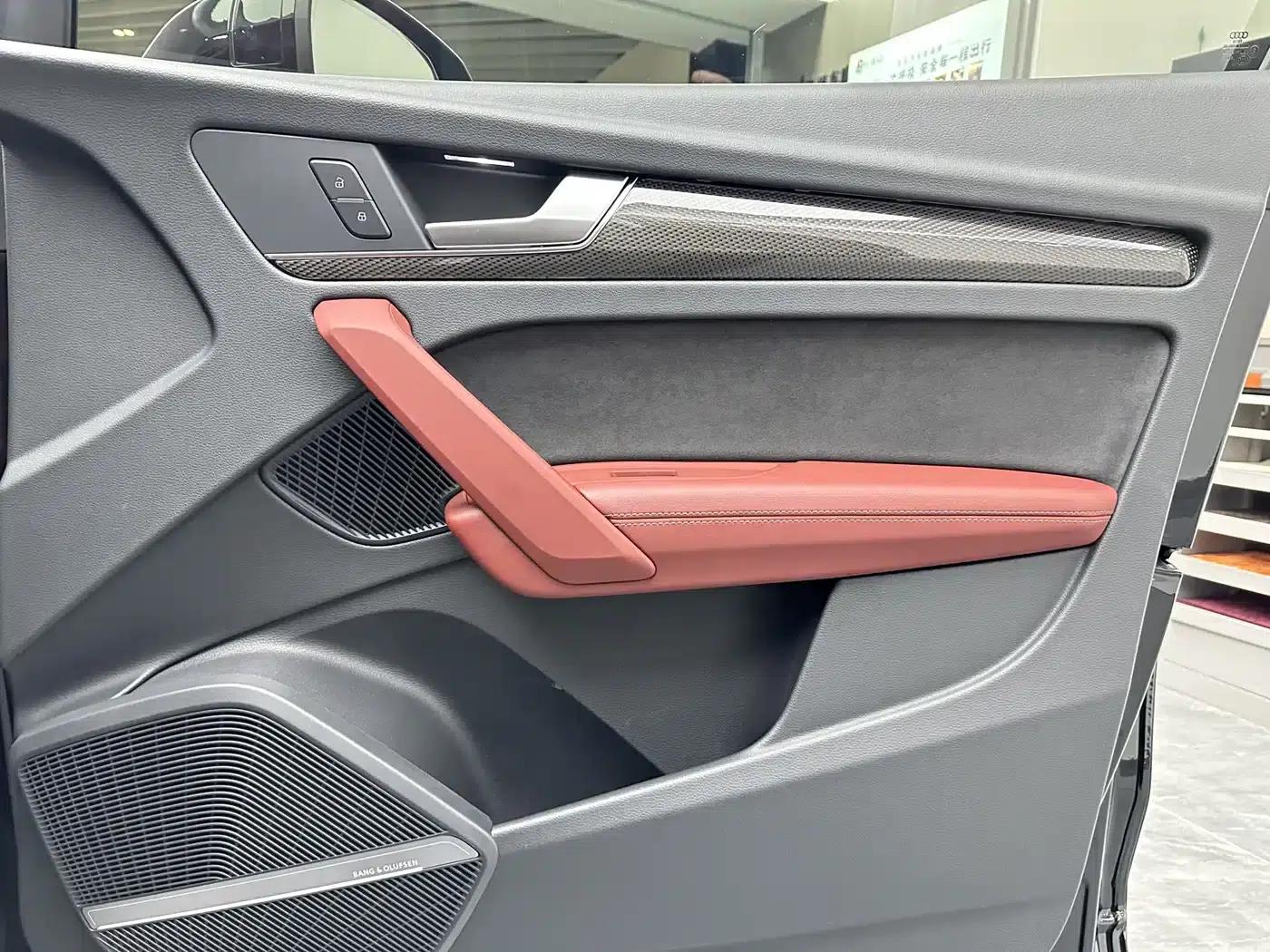 Audi Q5L Sportback 2023 45 TFSI Premium Edition — миниатюра 25