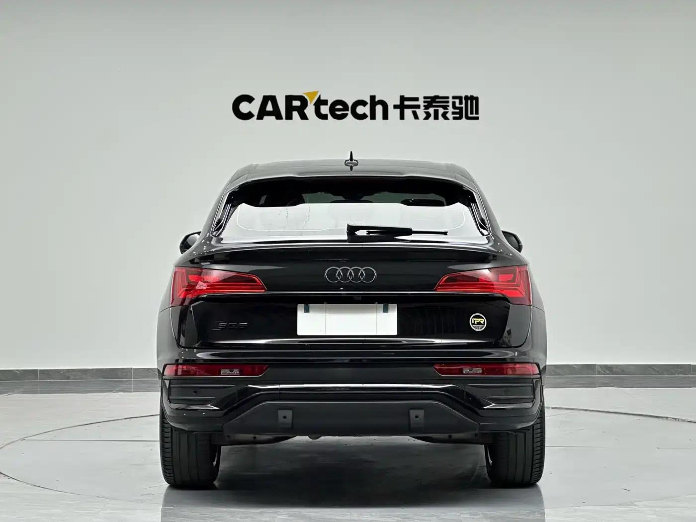 Audi Q5L Sportback 2023 45 TFSI Premium Edition — миниатюра 7