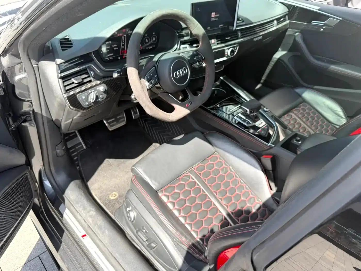 Audi RS 5 2023 RS 5 2.9T Sportback Dark Gold Edition — миниатюра 4