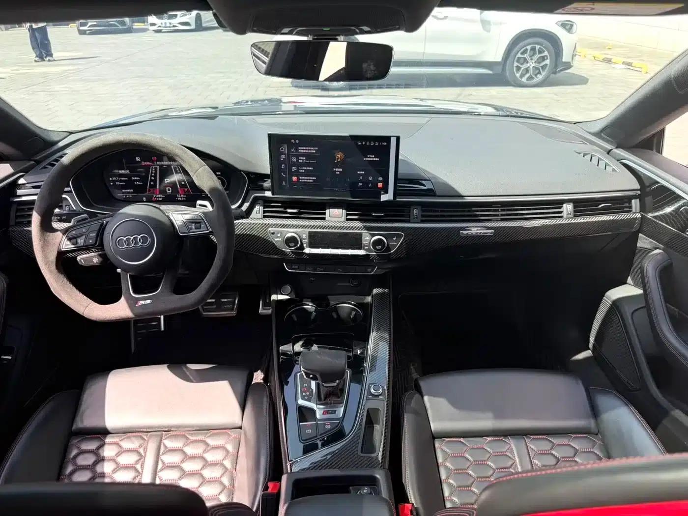 Audi RS 5 2023 RS 5 2.9T Sportback Dark Gold Edition — миниатюра 7