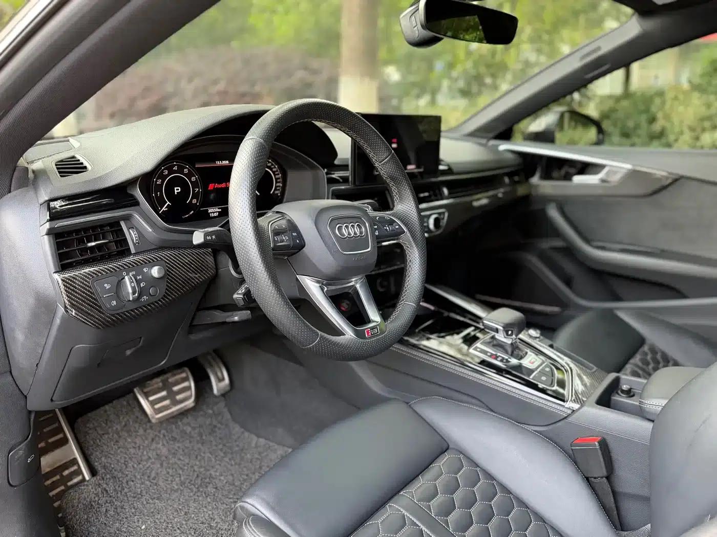 Audi RS 5 2023 RS 5 2.9T Sportback Dark Gold Edition — миниатюра 5