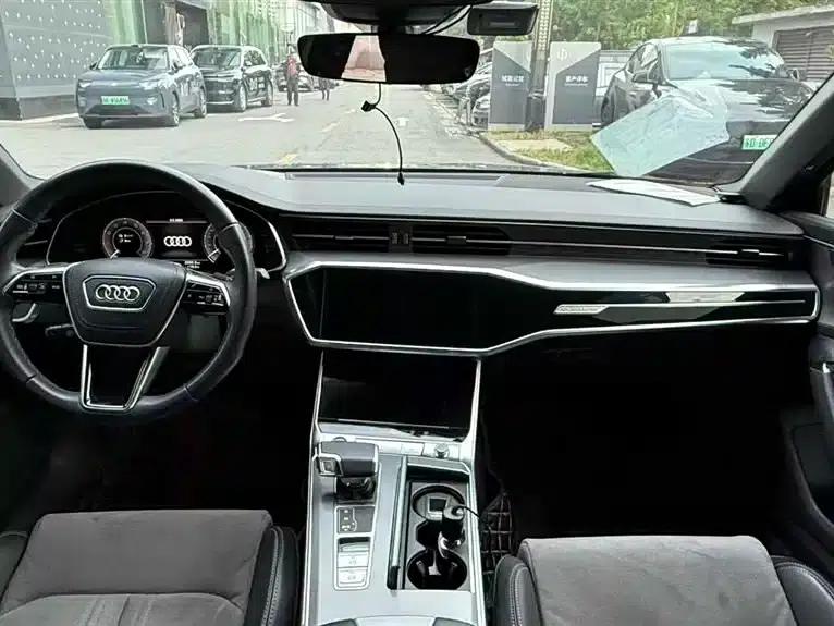 Audi A6L PHEV 2022 55 TFSI e quattro — миниатюра 6