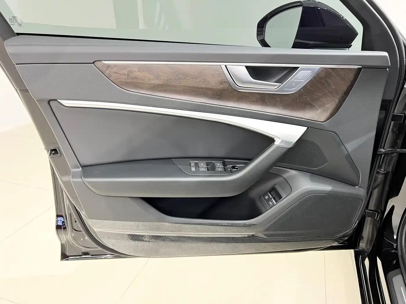 Audi A6L PHEV 2022 55 TFSI e quattro — миниатюра 21