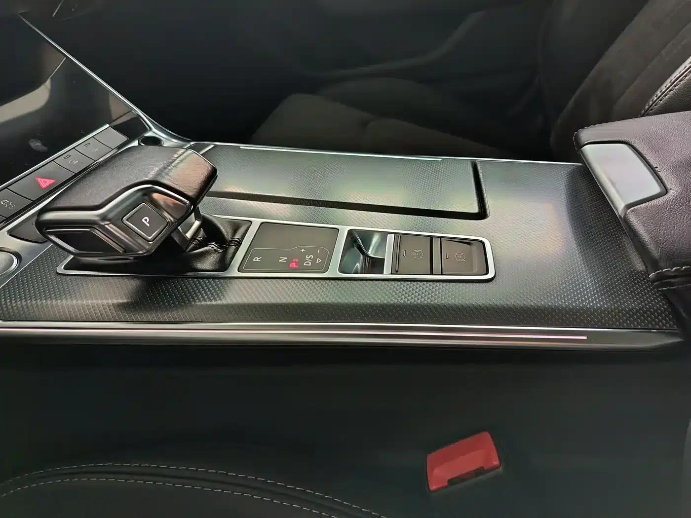 Audi A6L PHEV 2020 55 TFSI e quattro — миниатюра 11