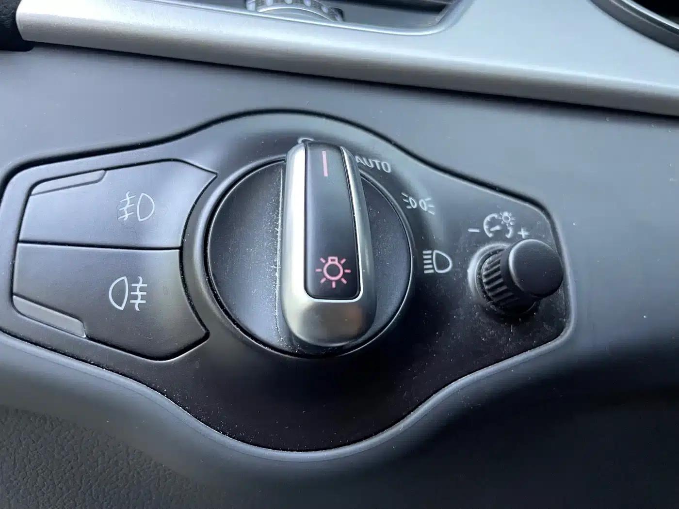 2014 Audi A4 Imported Model 40 TFSI allroad quattro plus — миниатюра 14