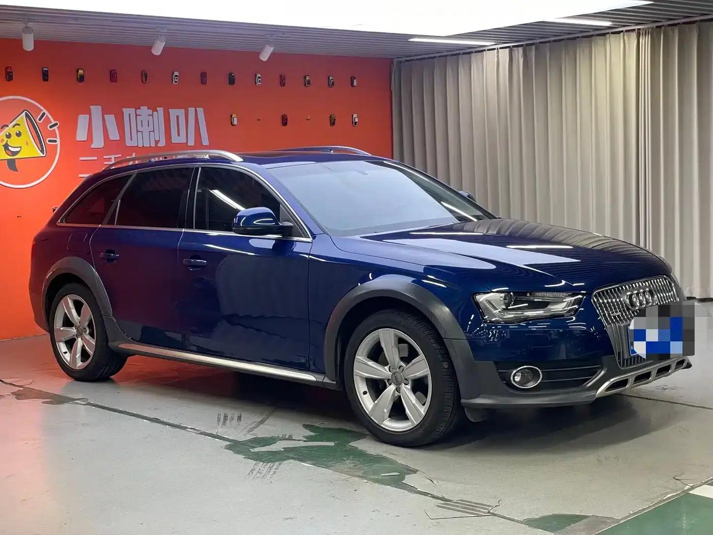 2014 Audi A4 Imported Model 40 TFSI allroad quattro plus — миниатюра 3