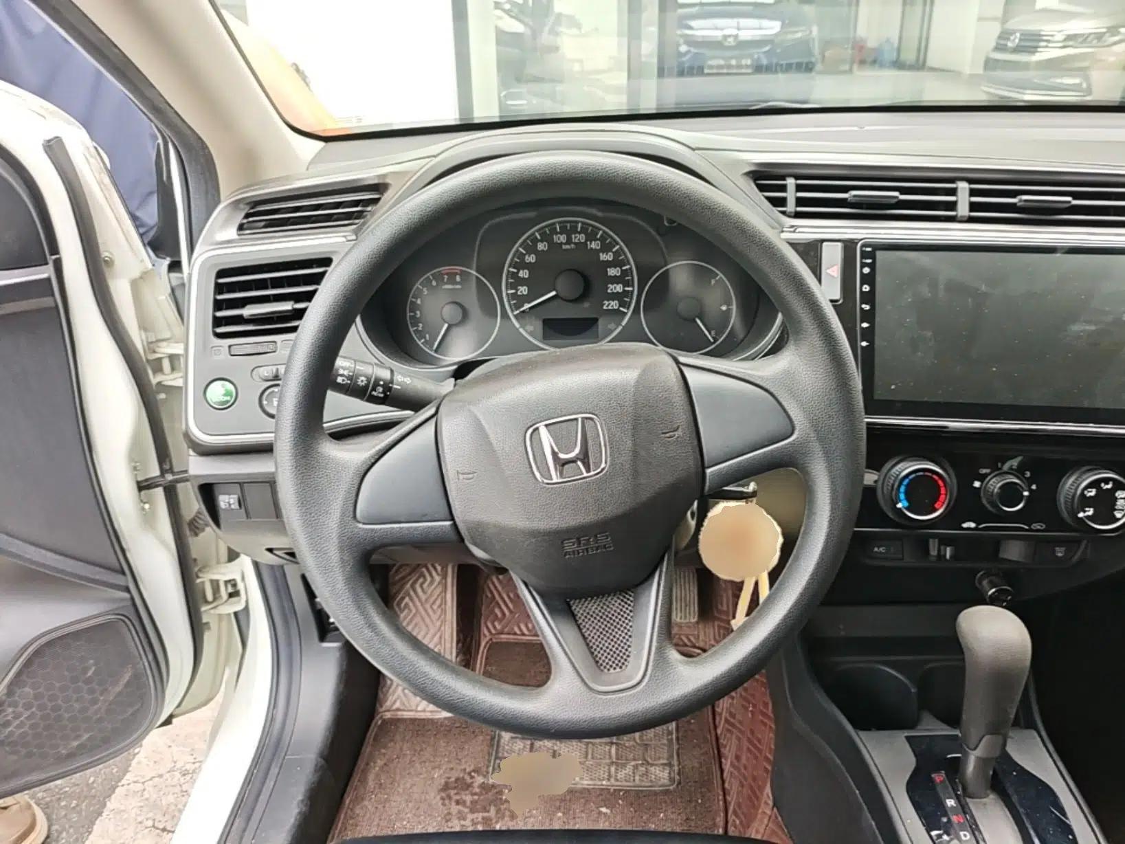 Honda City 2019 1.5L CVT Comfort Version — миниатюра 14