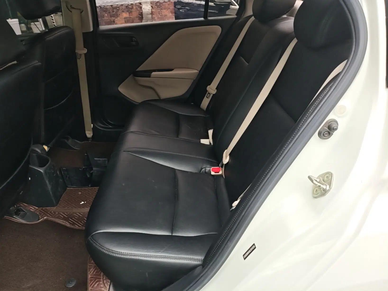 Honda City 2019 1.5L CVT Comfort Version — миниатюра 20