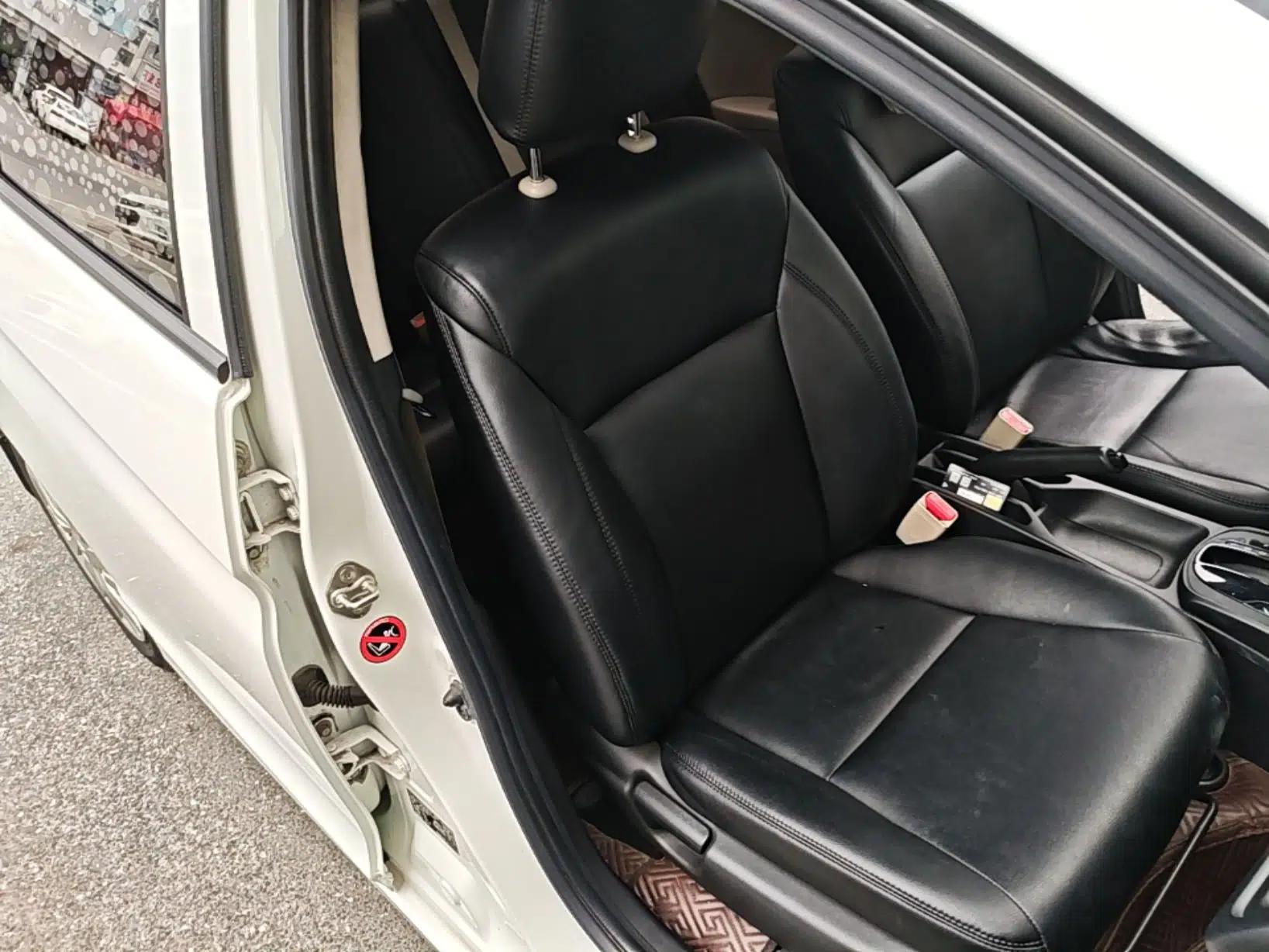 Honda City 2019 1.5L CVT Comfort Version — миниатюра 23