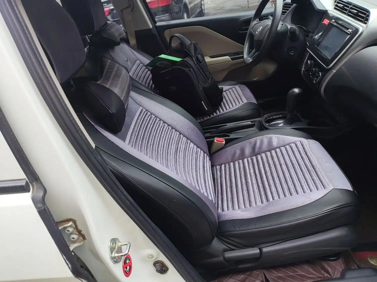 Honda City 2015 1.5L CVT Comfort Version — миниатюра 23