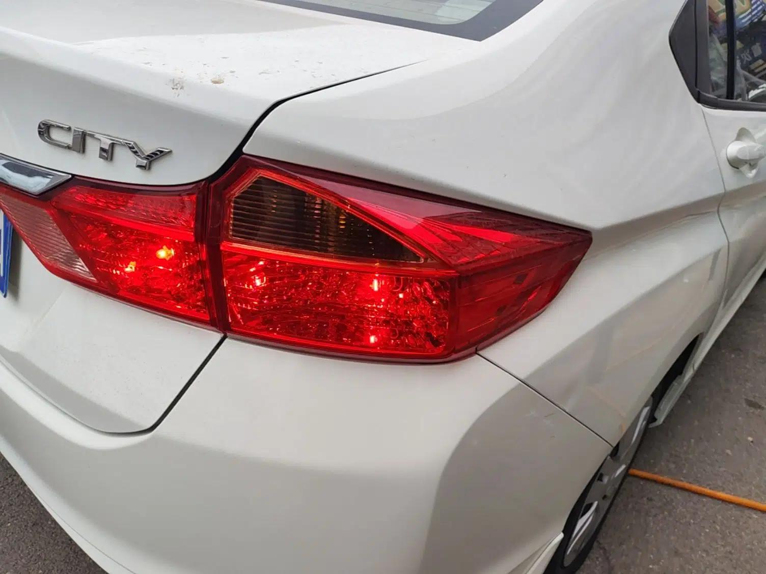 Honda City 2015 1.5L CVT Comfort Version — миниатюра 7