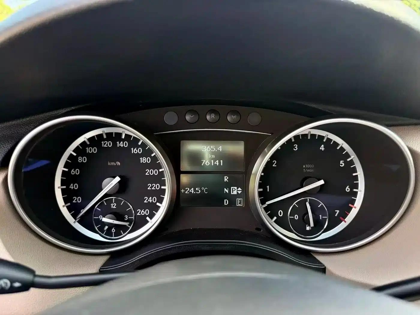2014 Mercedes-Benz R-Class R 320 4MATIC Luxury — миниатюра 11