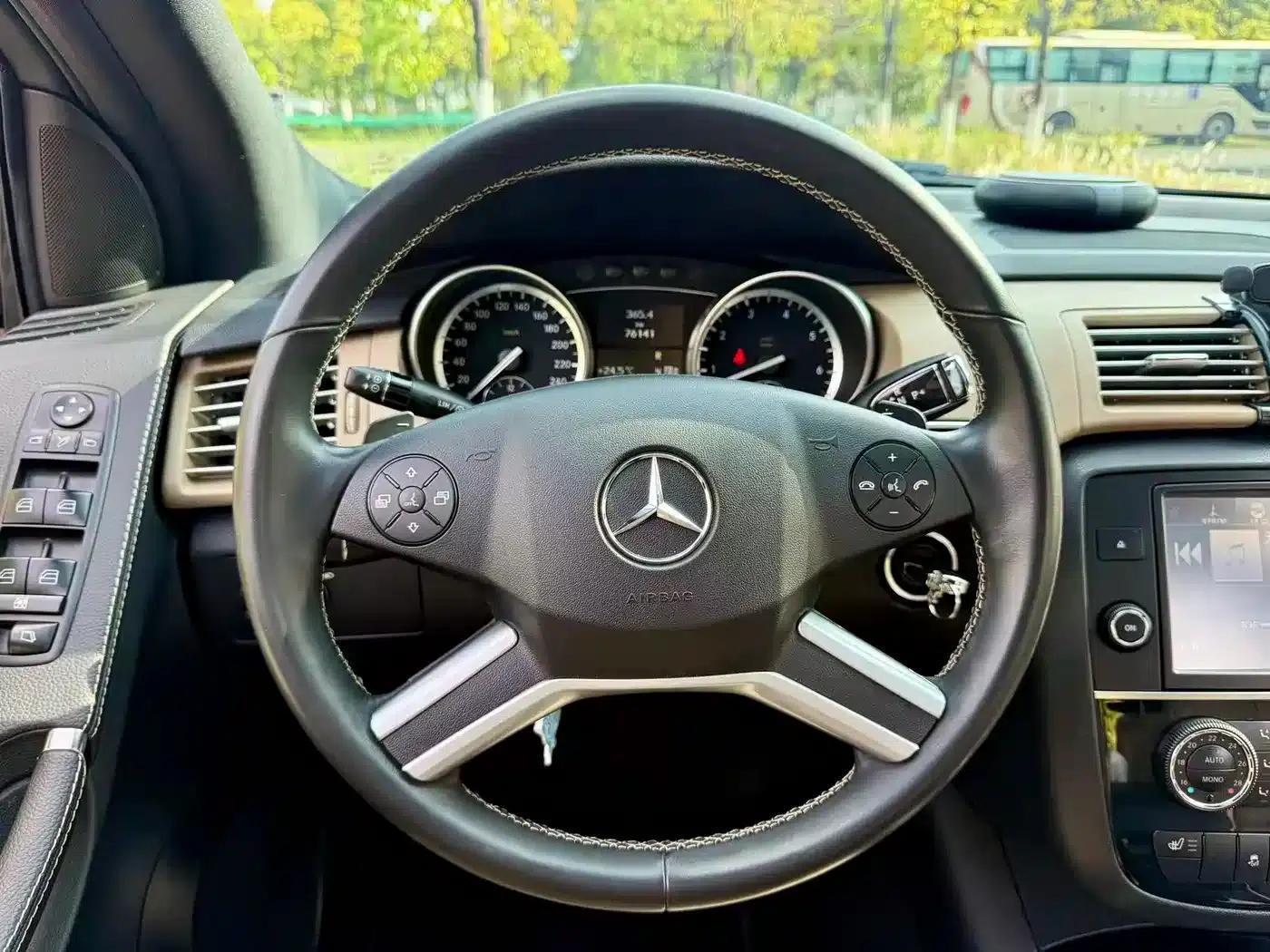 2014 Mercedes-Benz R-Class R 320 4MATIC Luxury — миниатюра 14