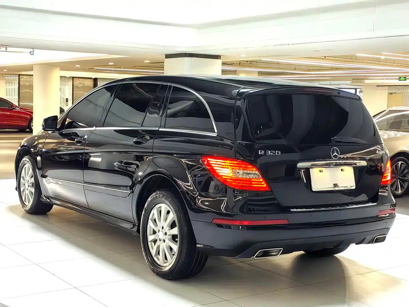 2017 Mercedes-Benz R-Class R 320 4MATIC Business Edition — миниатюра 17