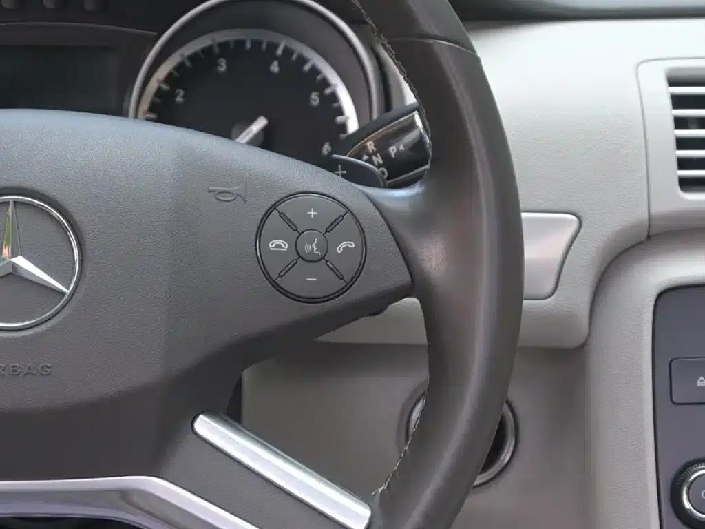 2014 Mercedes-Benz R-Class R 320 4MATIC Business Edition — миниатюра 26