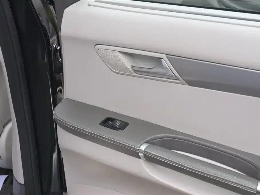 2014 Mercedes-Benz R-Class R 320 4MATIC Business Edition — миниатюра 42