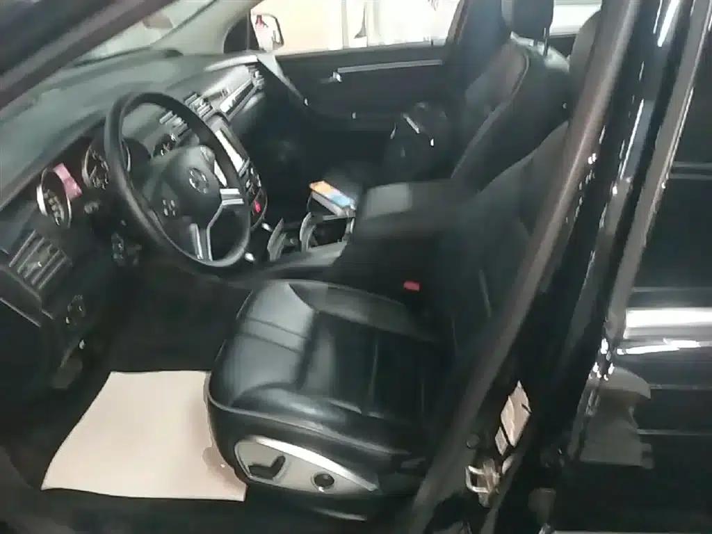 2015 Mercedes-Benz R-Class R 320 4MATIC Luxury — миниатюра 15