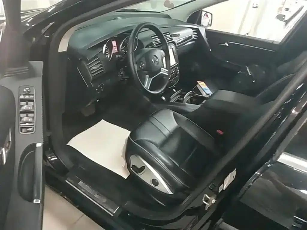 2015 Mercedes-Benz R-Class R 320 4MATIC Luxury — миниатюра 16