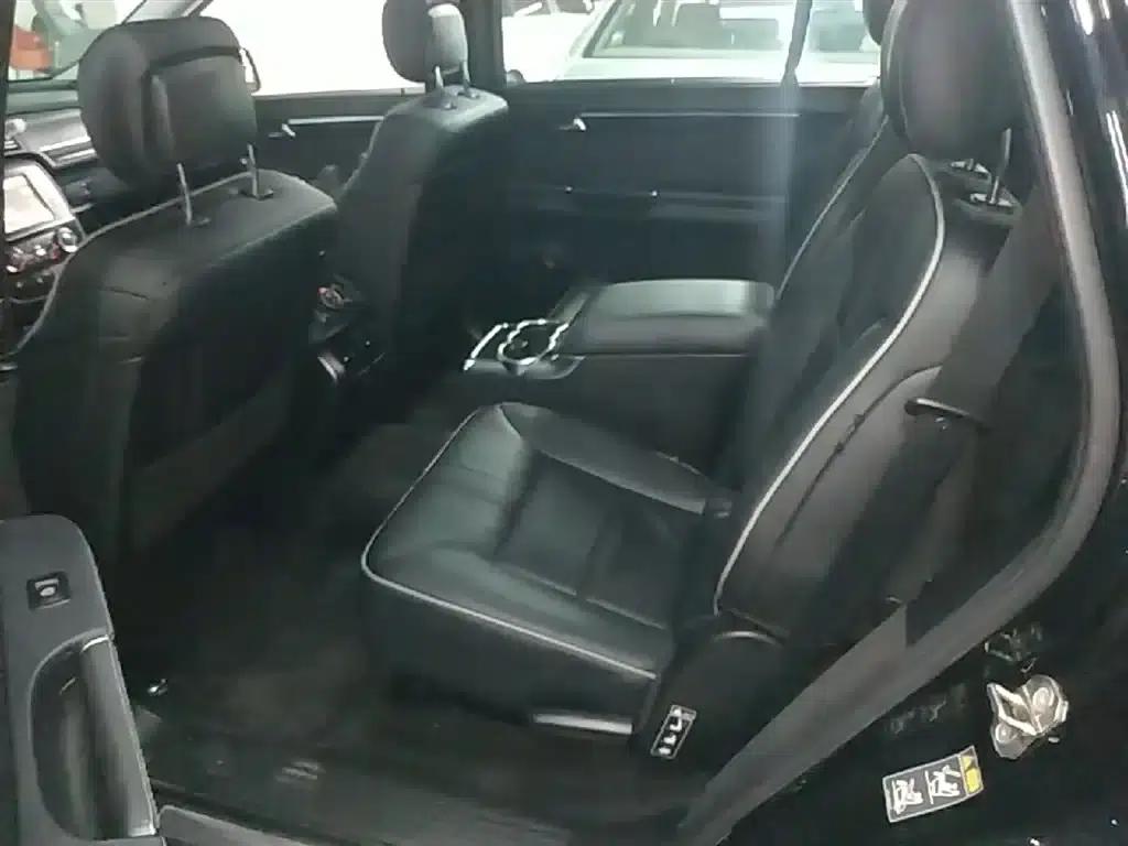 2015 Mercedes-Benz R-Class R 320 4MATIC Luxury — миниатюра 17
