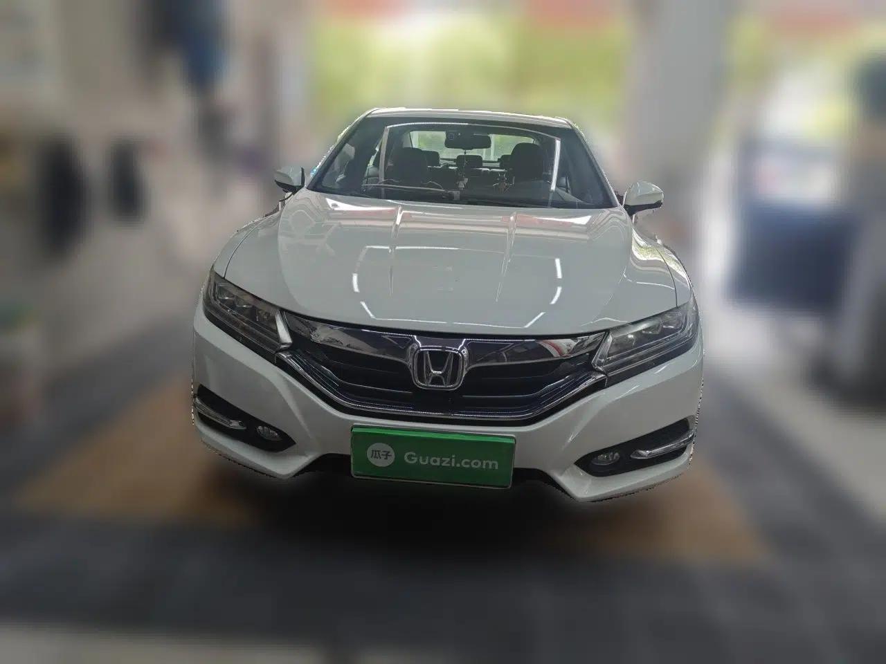 Honda Spirior 2017 2.0L Comfort Edition — миниатюра 2