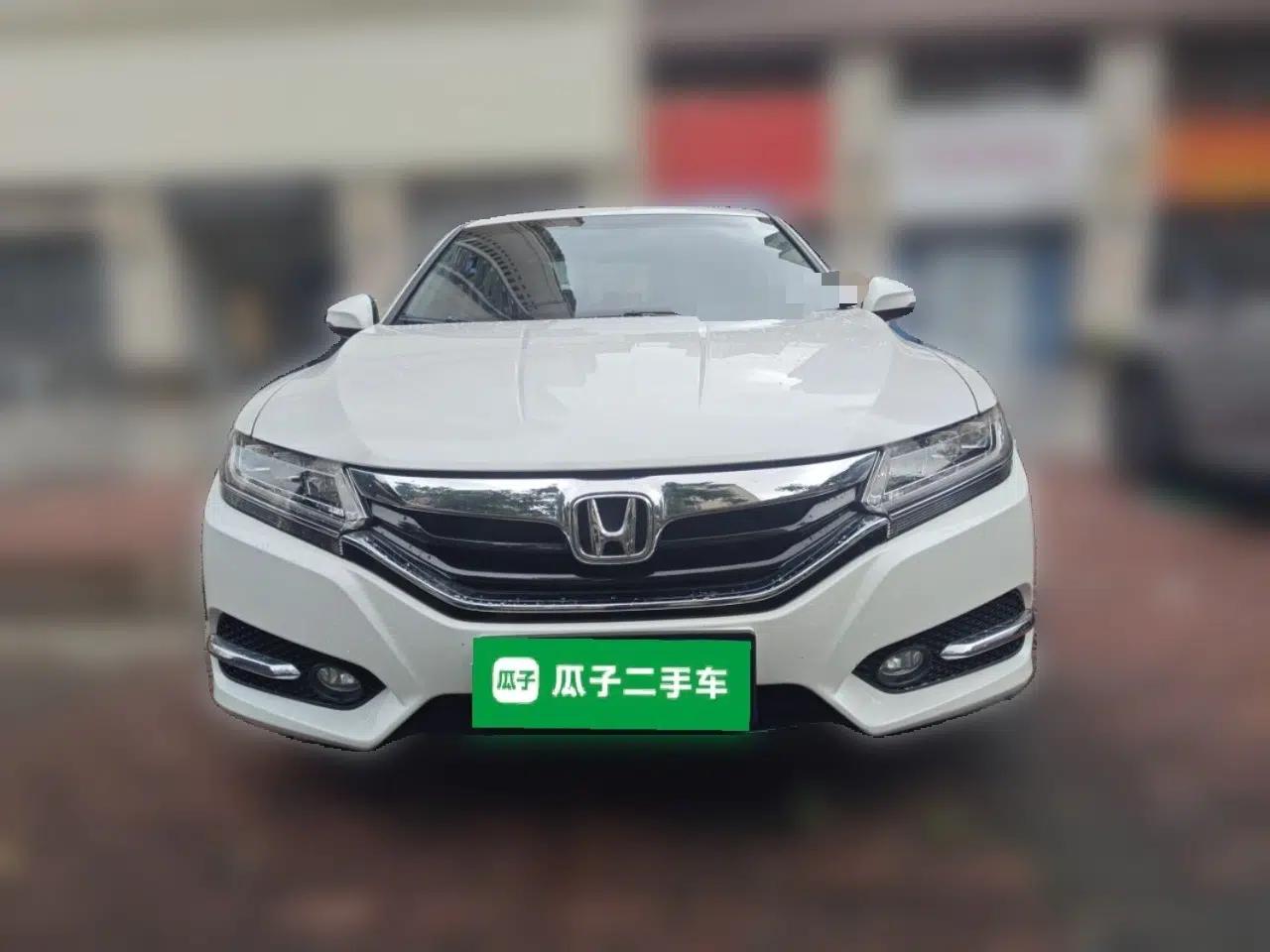 Honda Spirior 2015 2.0L Prestige Edition — миниатюра 2