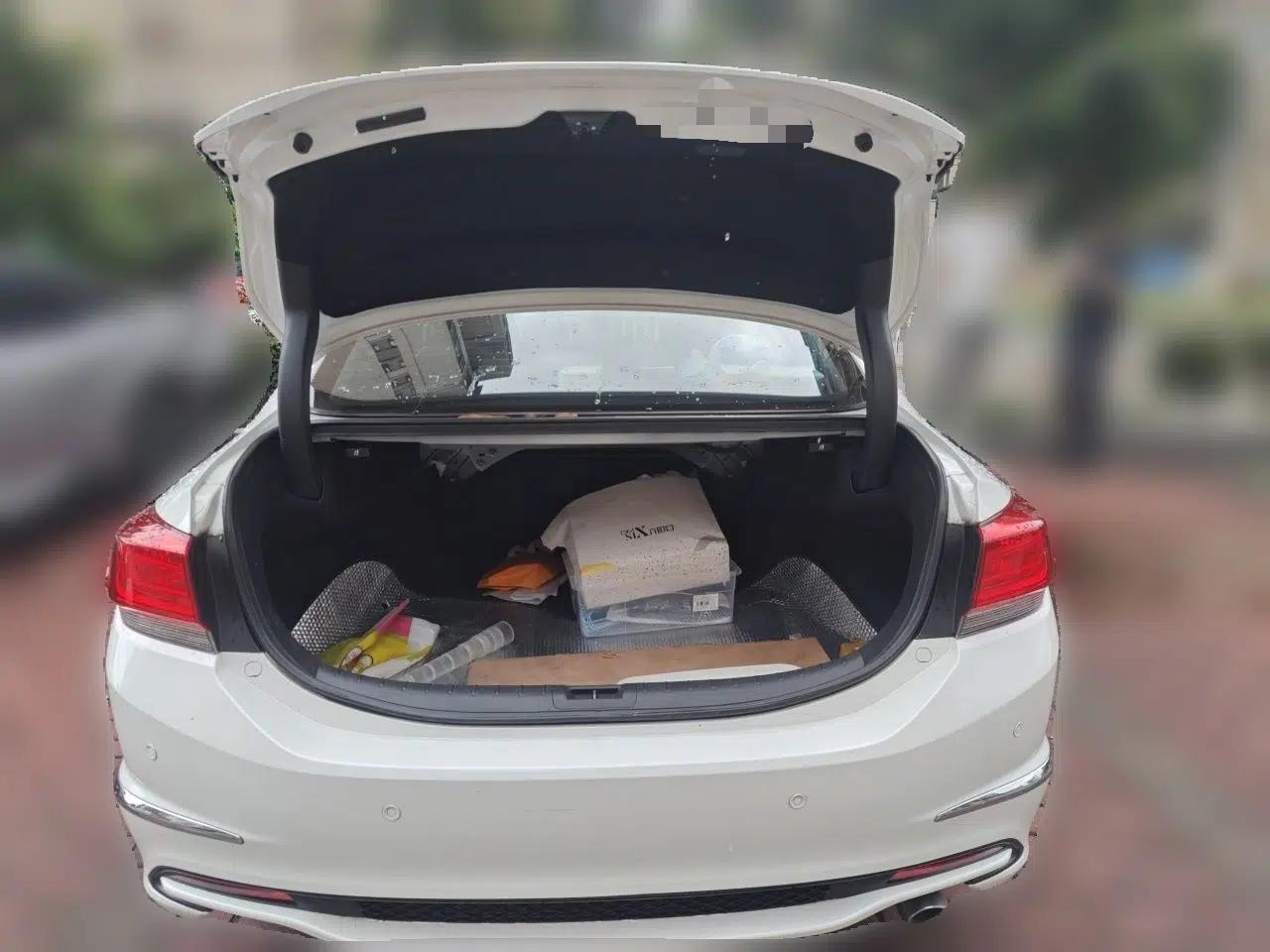 Honda Spirior 2015 2.0L Prestige Edition — миниатюра 20