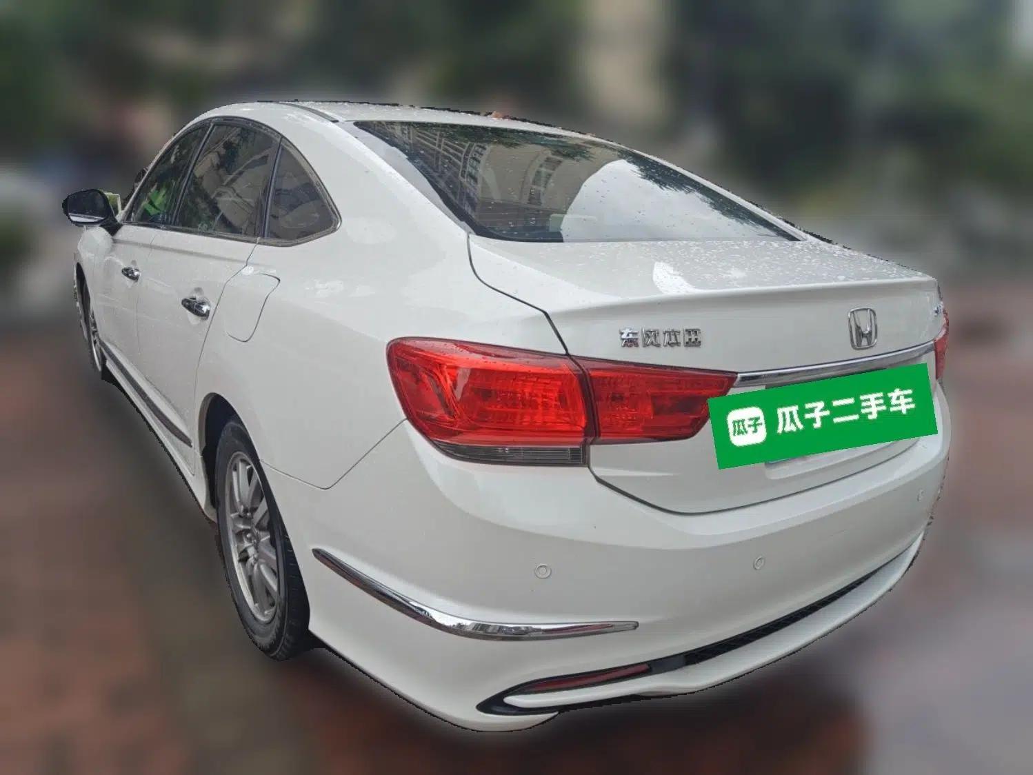Honda Spirior 2015 2.0L Prestige Edition — миниатюра 4