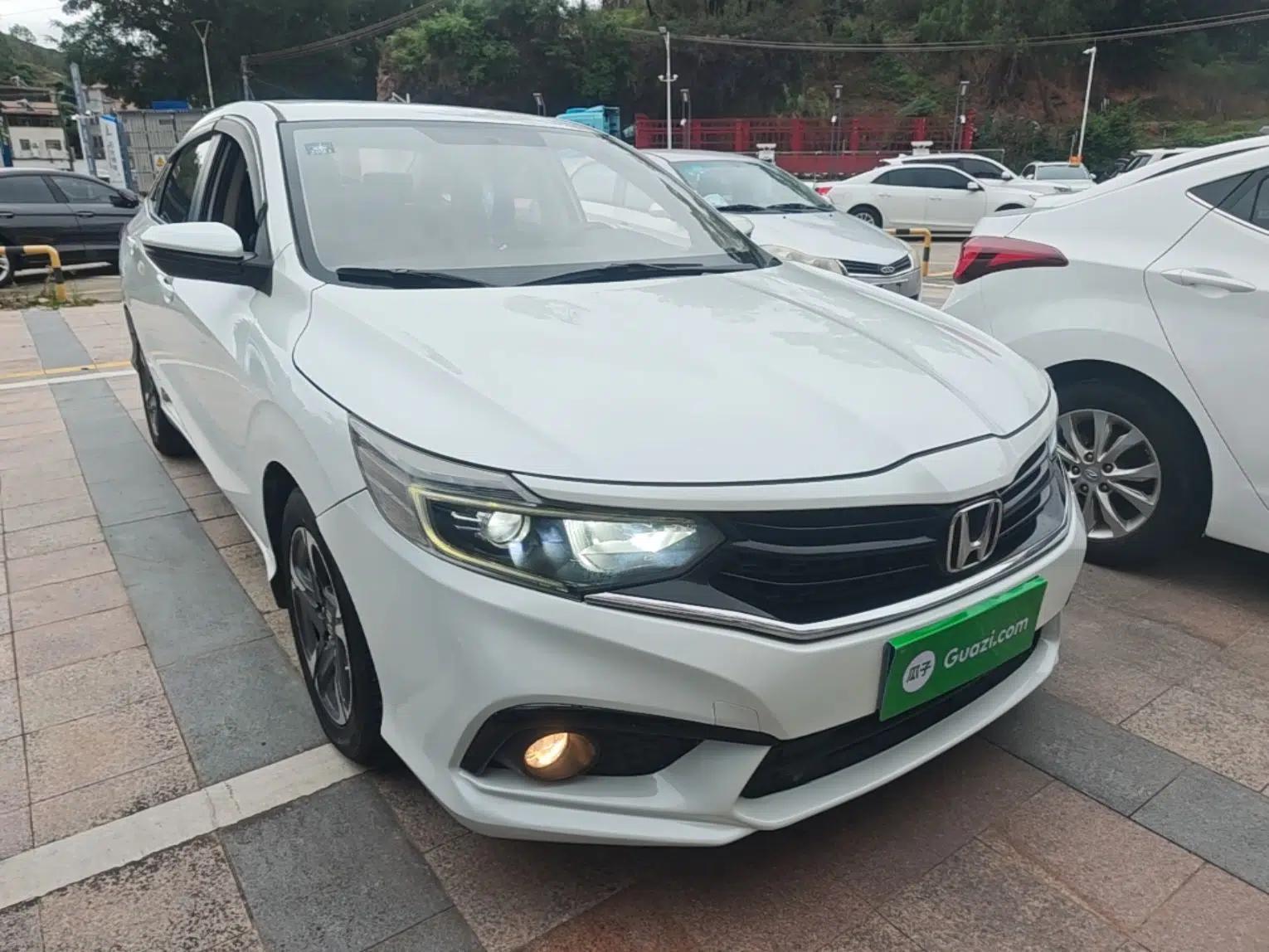 Honda Envix 2019 180TURBO CVT Enjoyment Version China V — миниатюра 3