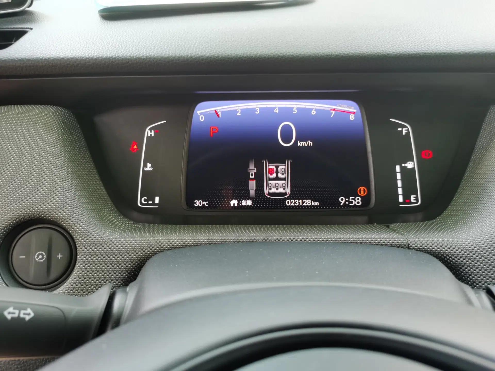 Honda LIFE 2021 1.5L CVT SPORT Heartbeat Edition — миниатюра 12