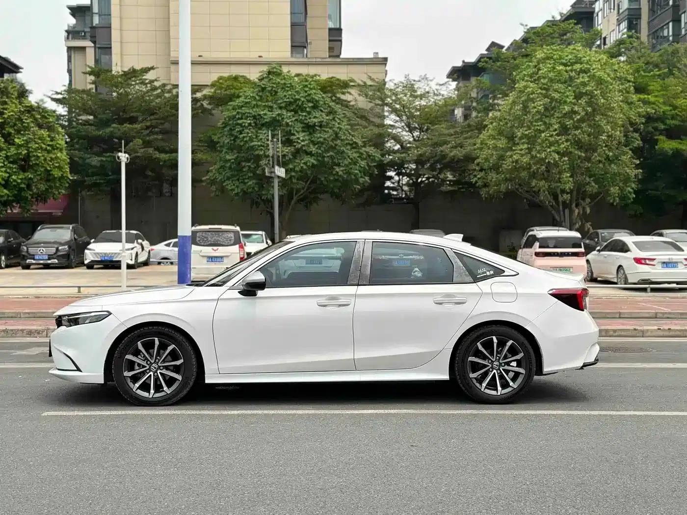 Stylish 2023 240TURBO CVT Smart Edition — миниатюра 9