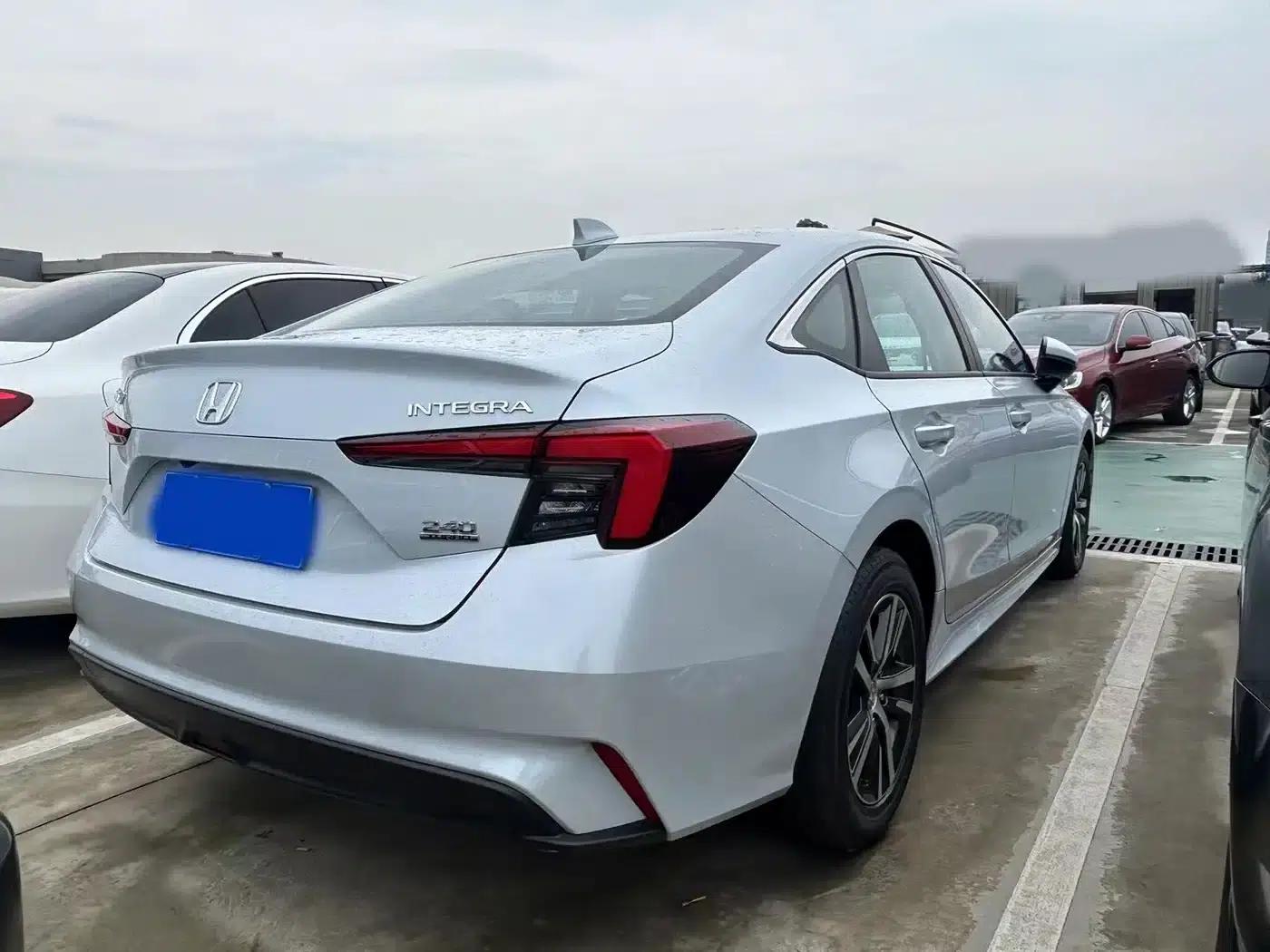 Stylish 2023 2.0L e:HEV Premium Edition — миниатюра 4