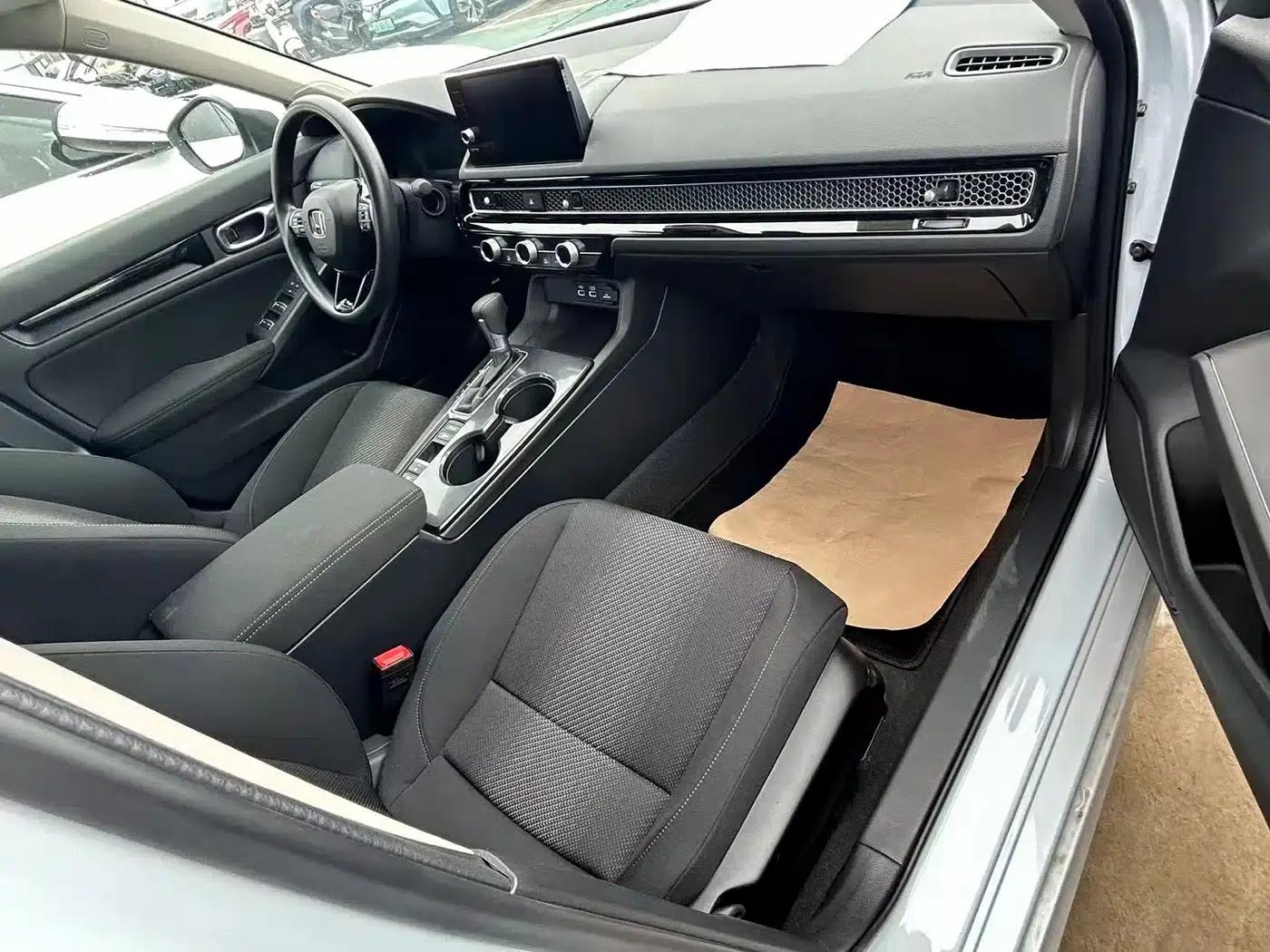 Stylish 2023 2.0L e:HEV Premium Edition — миниатюра 7