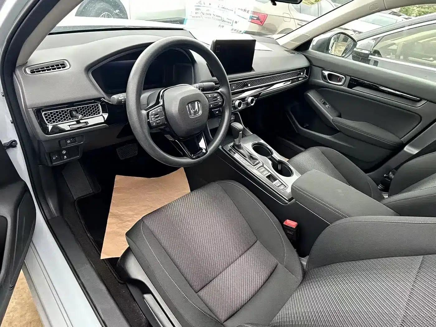 Stylish 2023 2.0L e:HEV Premium Edition — миниатюра 9
