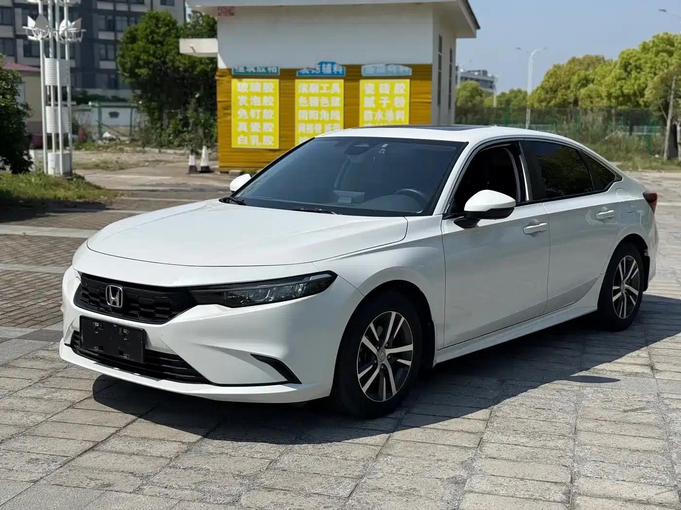 Stylish 2023 240TURBO CVT Tech Edition — миниатюра 1